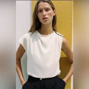 Zara SHOULDER BUTTON BLOUSE